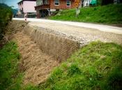 Befestigung von Straßenbanketten